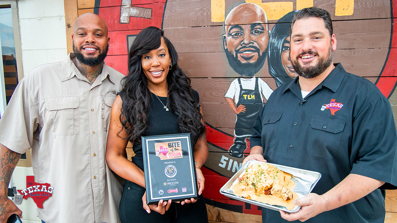 The Texas Bucket ListThe Turkey Leg Hut in Houston Earns Title of Bite