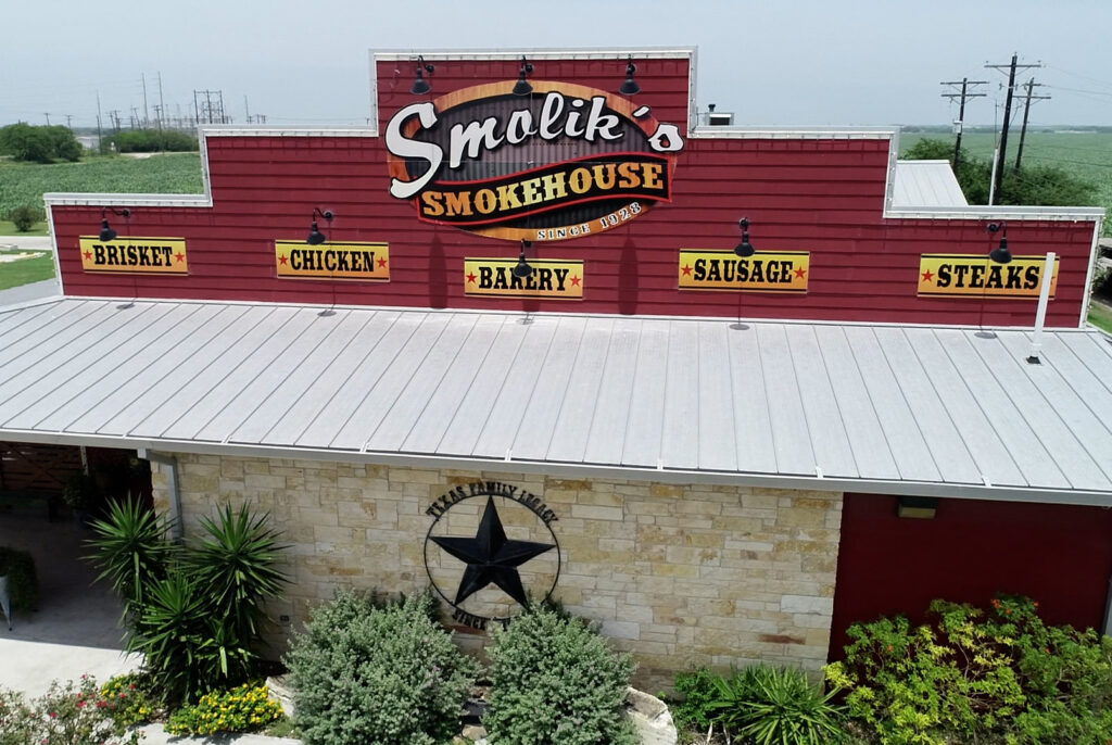 The Texas Bucket List – Smolik’s Smokehouse in Mathis
