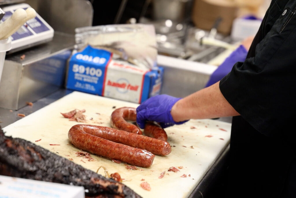 The Texas Bucket List – Smolik’s Smokehouse in Mathis